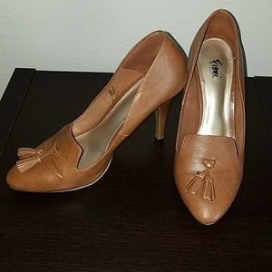 Fioni by Payless Brown Tassle Heels